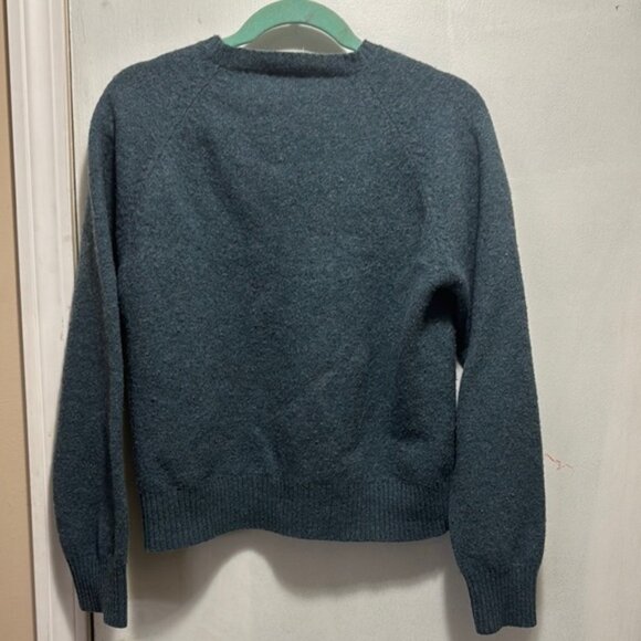 J. Crew Blue Crew Neck Sweater 100% lambs wool women’s large - Picture 5 of 8